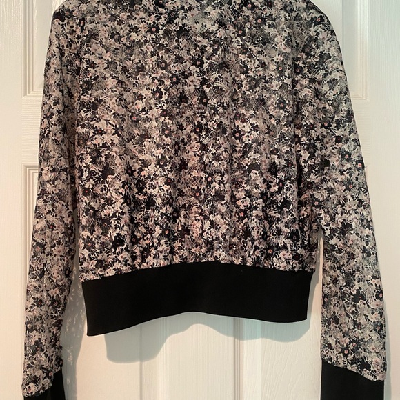 Chelsea28 Crop Lace Bomber Jacket - size Medium - Picture 2 of 5